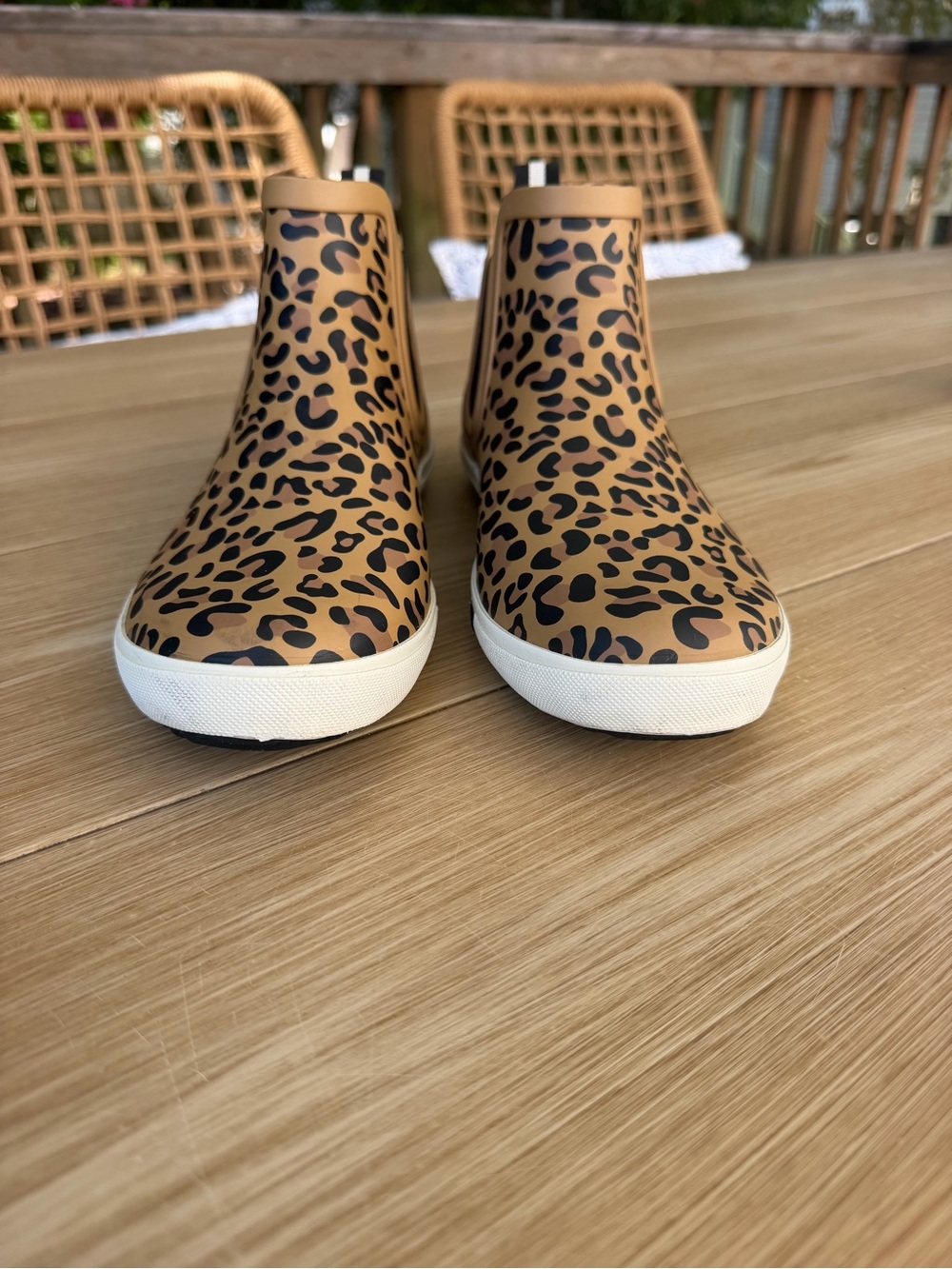Joules Rainwell Leopard Print Boots - Picture 2 of 7